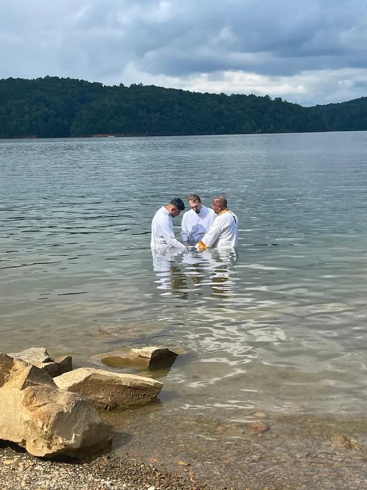 Bautismo en el lago