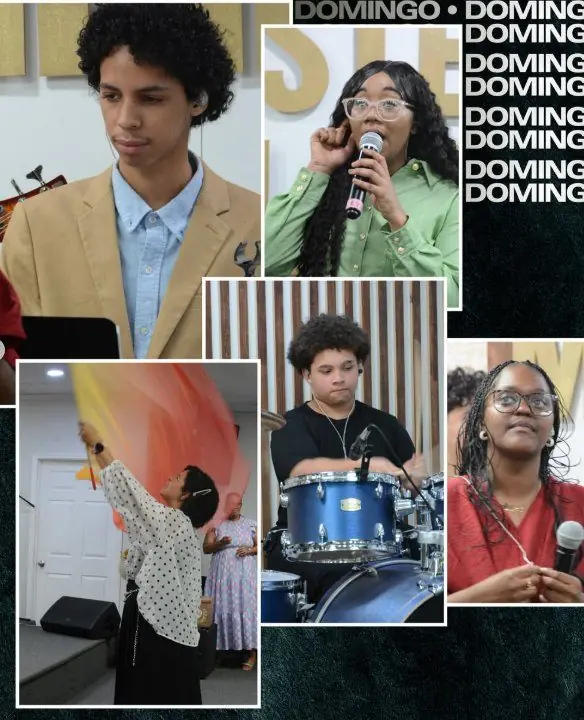 Jóvenes en adoración